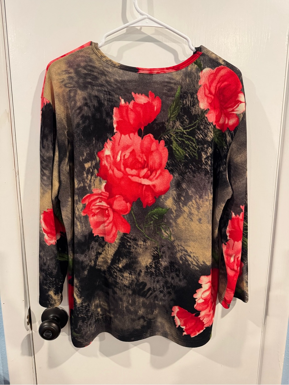 Jess & Jane women size XL Floral V-Neck Long Sleeve Top beaded spring - Picture 4 of 5